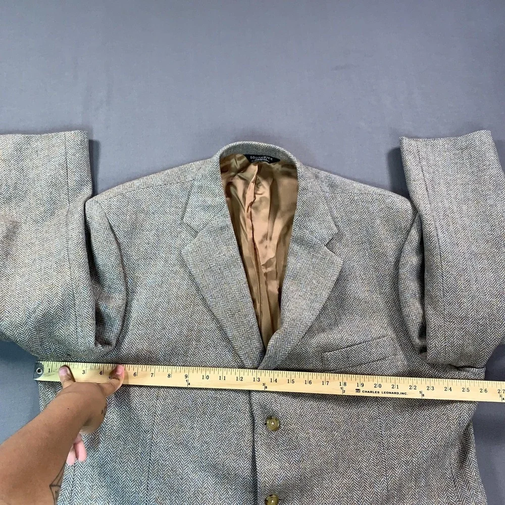 Southwick Blazer Mens 50R Beige Herringbone Wool Tweed Sport Coat‎ Made In USA